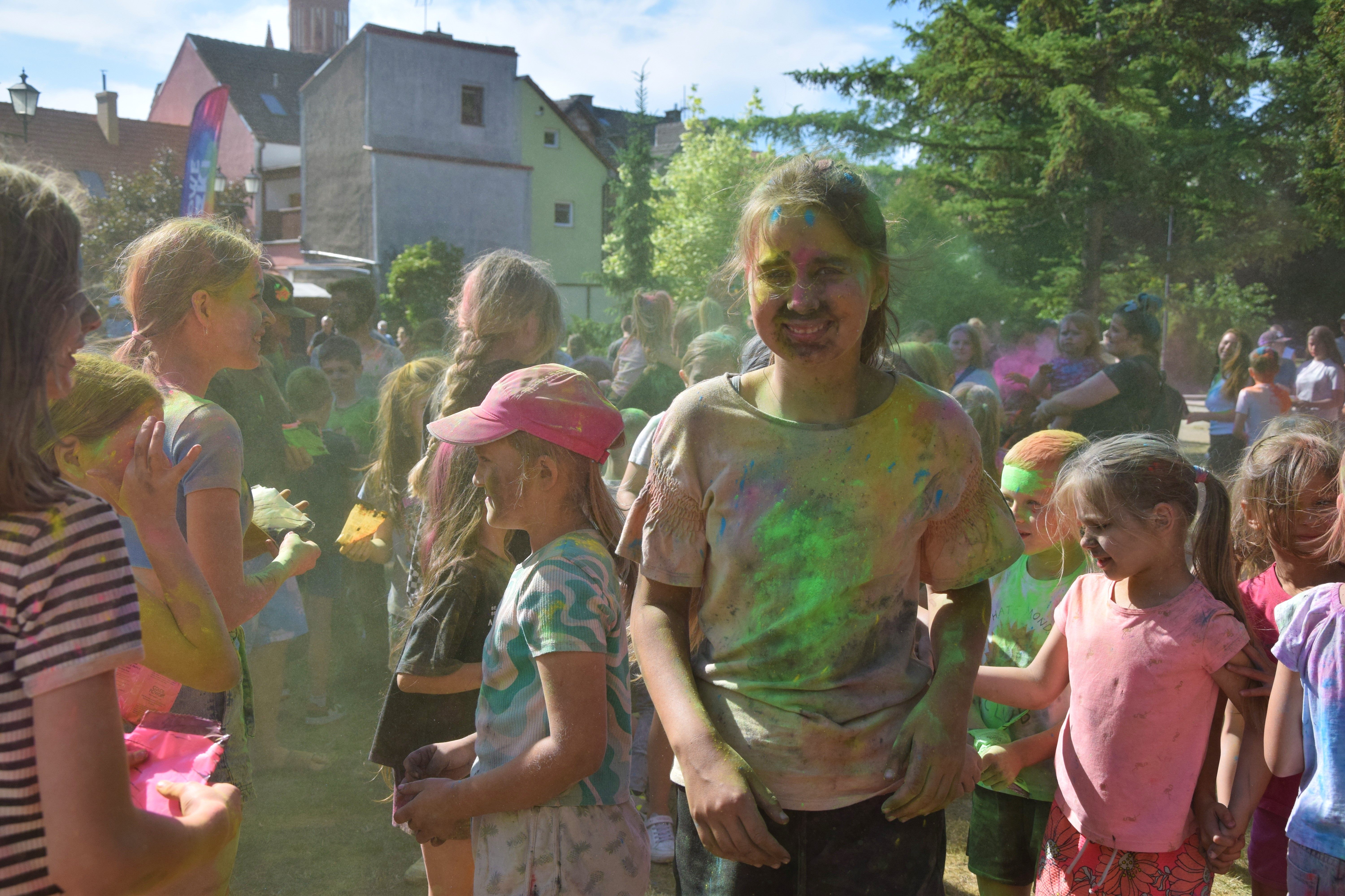 HOLI_6