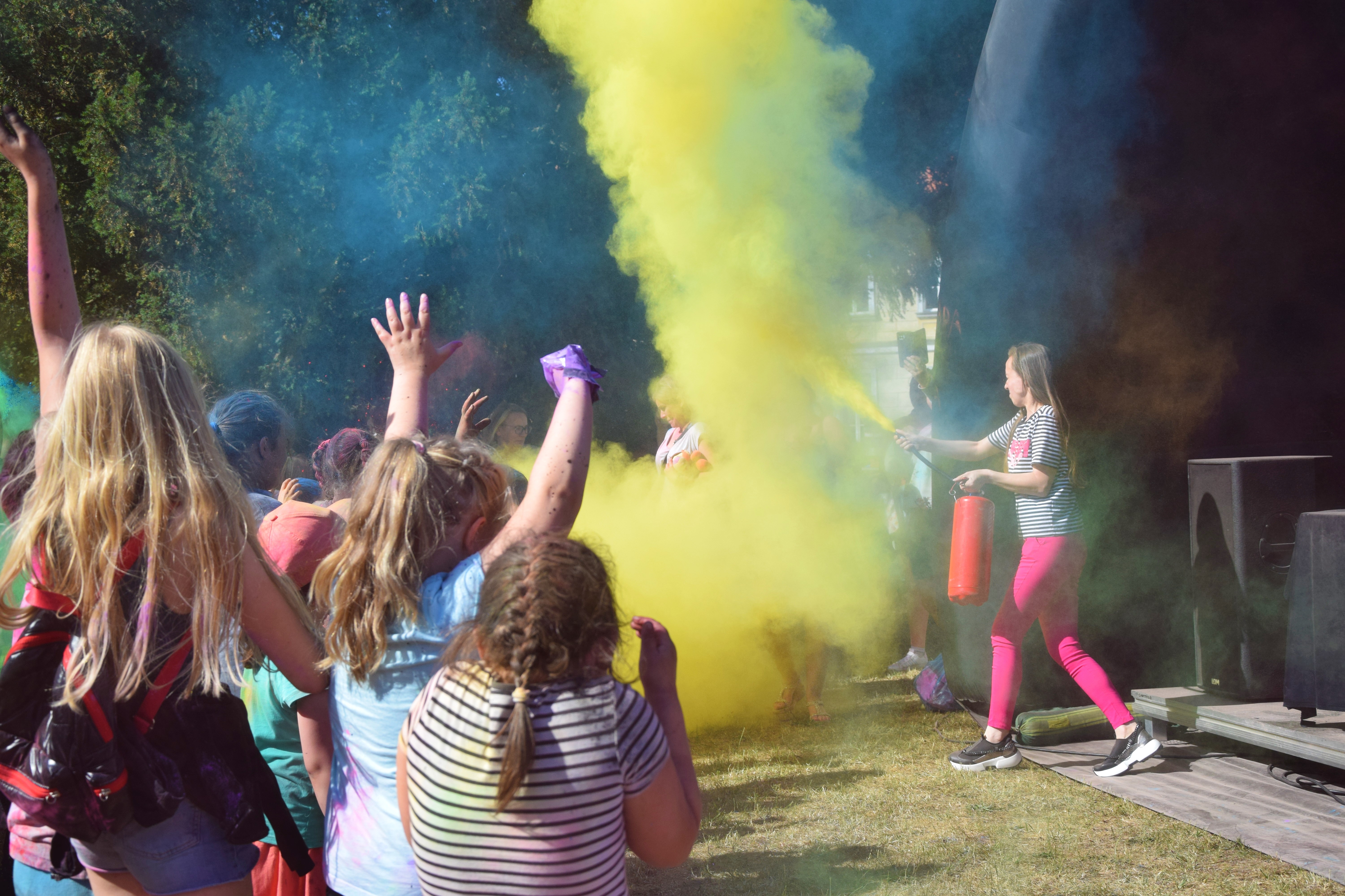 HOLI_7