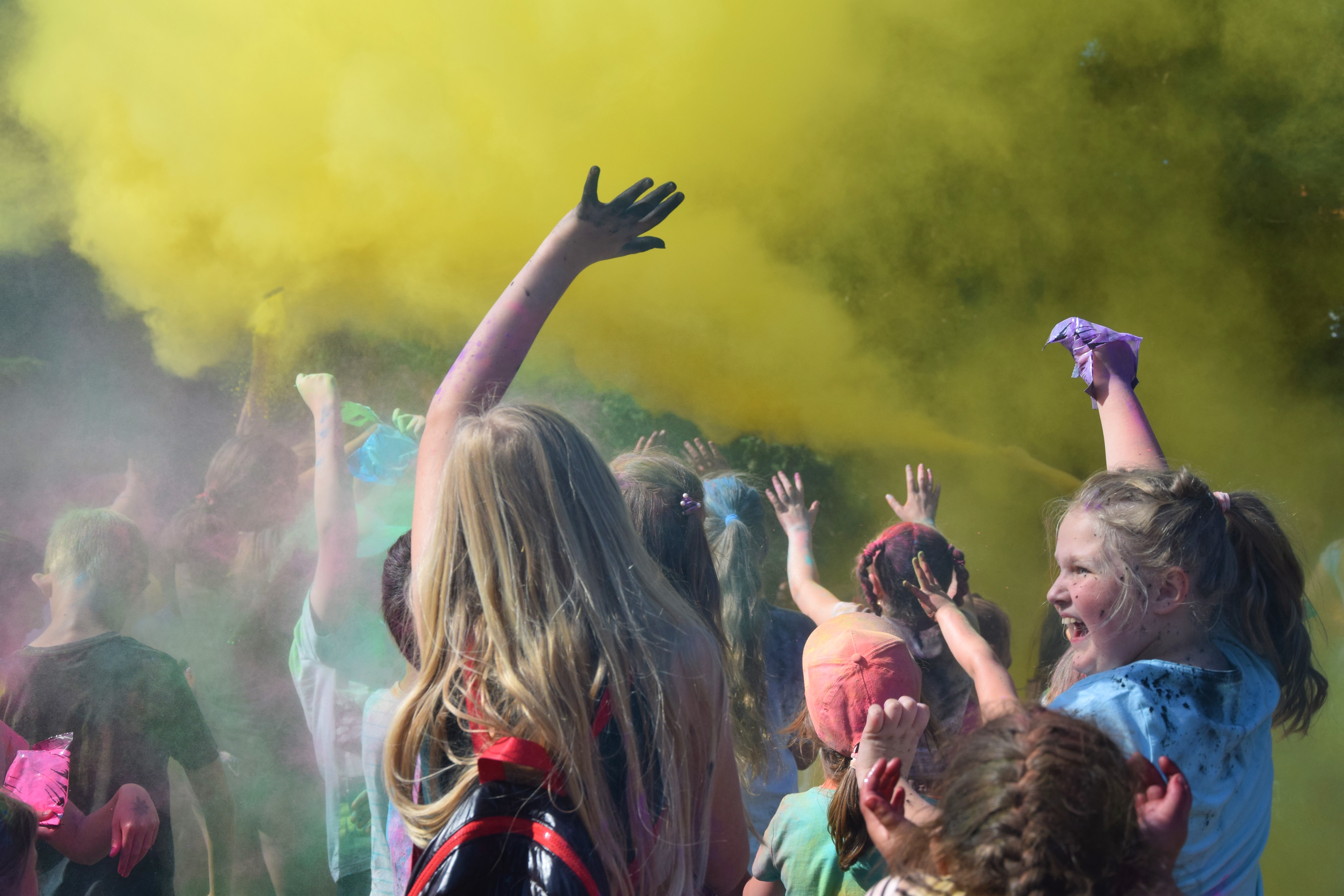 HOLI_9