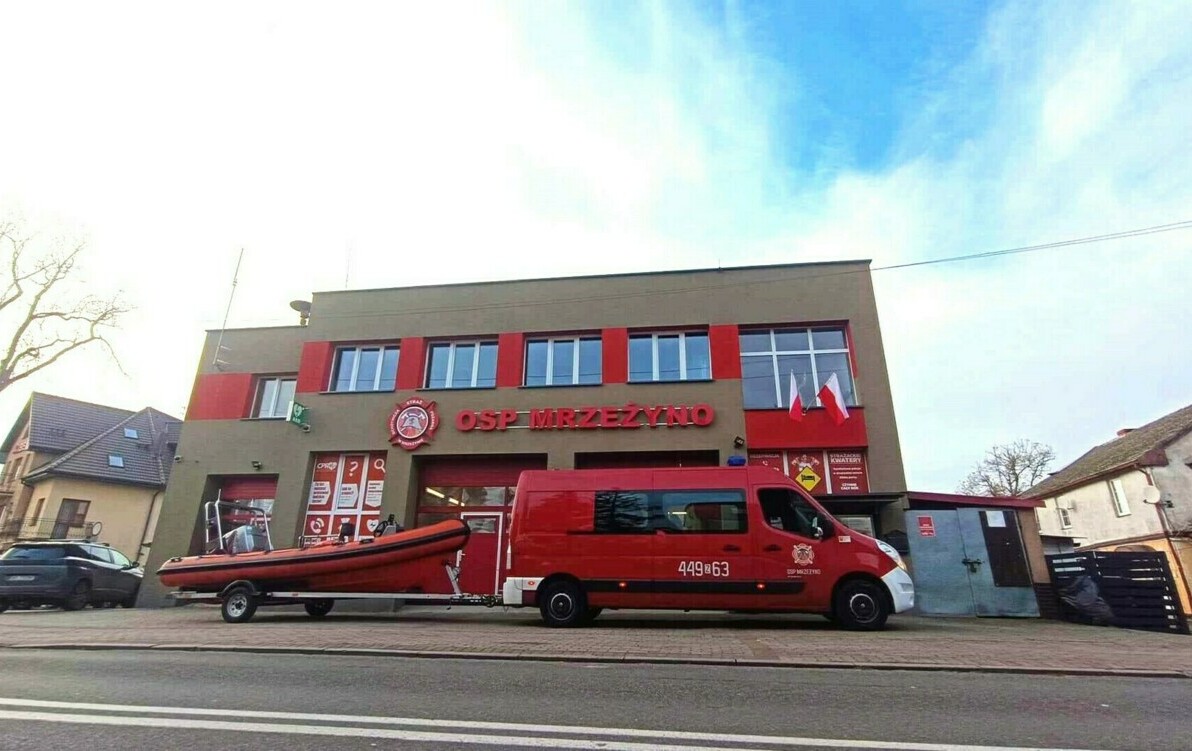 Zdjęcie do Specjalistyczna ł&oacute;dź w mrzeżyńskim OSP