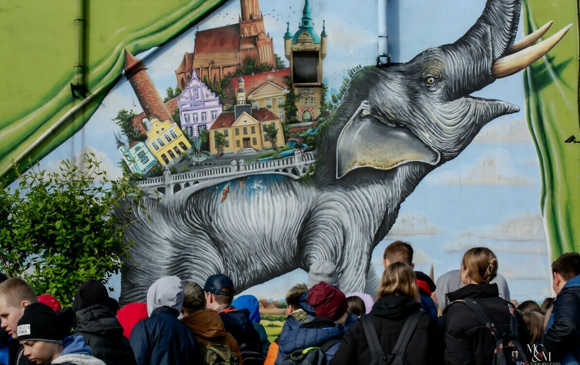 Zdjęcie do Szlakiem malowanych ścian
