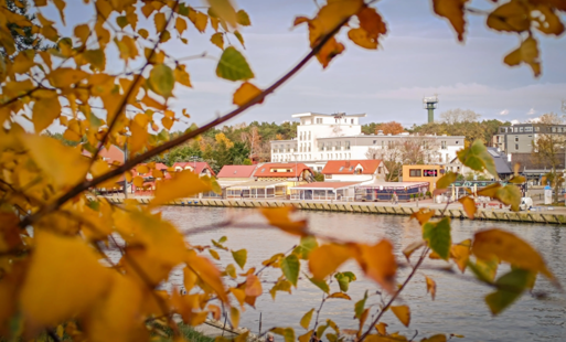 Port Morski w Mrzeżynie w jesiennych barwach 